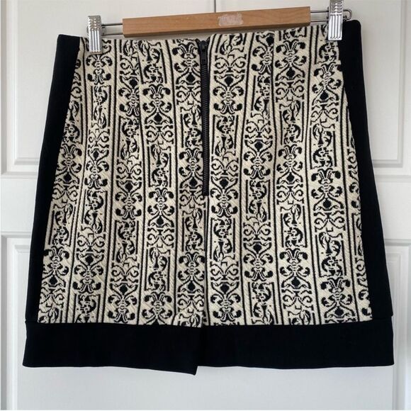 WALTER BAKER || patterned mini skirt - Picture 4 of 8
